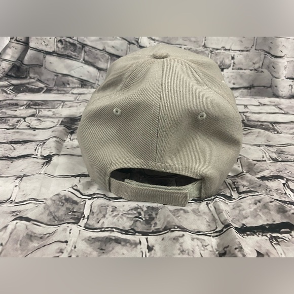 I love Jesus Christian Tan Hook & Loop Back Strap Size Adjustable Baseball Hat - Picture 5 of 7